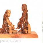 635_4085_olive_wood_jesus_washing_desciple_feet_be25h13a