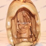 585_1677_olivewood_figurine_holy_family_easter_hf66h115a