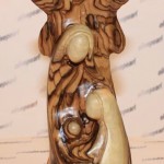 592_1704_olivewood_figurine_holy_family_nativity_hf74h195a