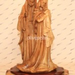 624_1907_olivewood_holy_family_figurine_hf91h37a